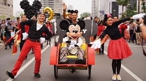badut mickey mouse